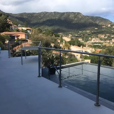 De Luxe * Le Lavandou